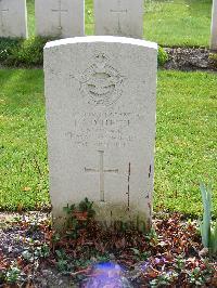 Reichswald Forest War Cemetery - Monteith, Thomas