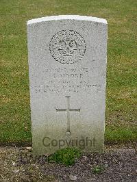 Reichswald Forest War Cemetery - Moore, Thomas