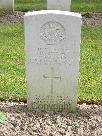 Reichswald Forest War Cemetery - Morton, Derek