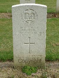 Reichswald Forest War Cemetery - Moult, Gordon Ray