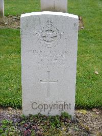 Reichswald Forest War Cemetery - Musgrove, Thomas