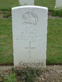 Reichswald Forest War Cemetery - Nicoll, David Duncan