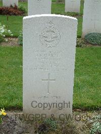 Reichswald Forest War Cemetery - Oakley, James Francis