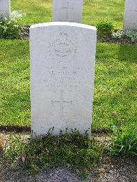 Reichswald Forest War Cemetery - Oliver, David Reuben