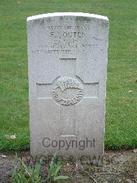 Reichswald Forest War Cemetery - Outen, Ernest Joseph