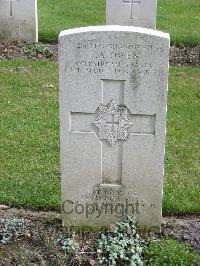 Reichswald Forest War Cemetery - Owen, Thomas Arthur