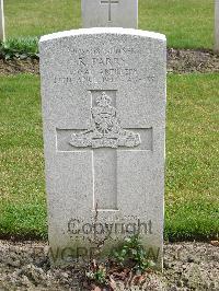 Reichswald Forest War Cemetery - Parry, Reginald