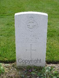 Reichswald Forest War Cemetery - Paterson, Robert McKinstray