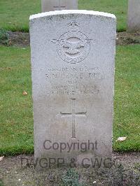 Reichswald Forest War Cemetery - Peace, Raymond Newport