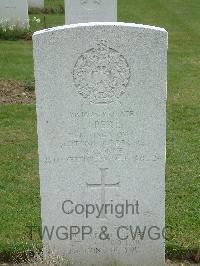 Reichswald Forest War Cemetery - Pere, Joseph