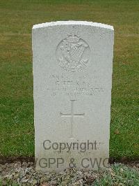 Reichswald Forest War Cemetery - Perkins, Gordon