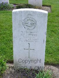 Reichswald Forest War Cemetery - Perry, Hugh Ernest James