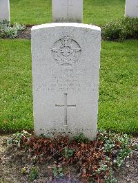 Reichswald Forest War Cemetery - Perry, Nelson Robert