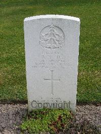 Reichswald Forest War Cemetery - Petrie, Alexander