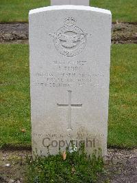 Reichswald Forest War Cemetery - Phipp, Jack