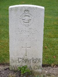 Reichswald Forest War Cemetery - Picken, William James