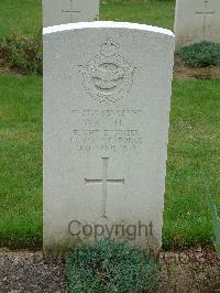 Reichswald Forest War Cemetery - Pitt, William Charles