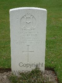 Reichswald Forest War Cemetery - Plant, George Wilfred