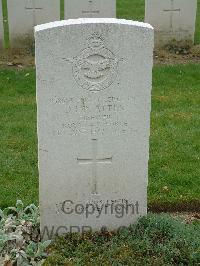 Reichswald Forest War Cemetery - Platten, Denis John