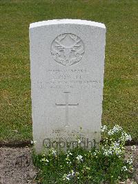 Reichswald Forest War Cemetery - Powell, Stanley