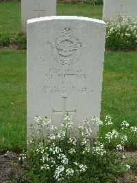 Reichswald Forest War Cemetery - Puttock, Alec Lenard