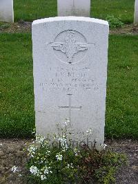 Reichswald Forest War Cemetery - Read, Frank Victor