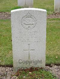 Reichswald Forest War Cemetery - Riggs, Albert