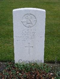 Reichswald Forest War Cemetery - Roberts, Albert