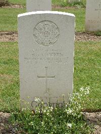 Reichswald Forest War Cemetery - Roberts, Harold George