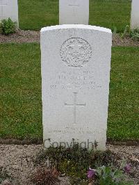 Reichswald Forest War Cemetery - Roberts, Joseph Henry