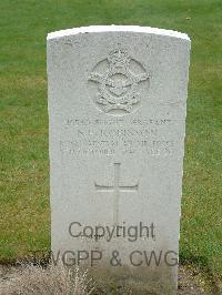 Reichswald Forest War Cemetery - Robinson, Nicholas Francis