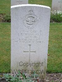 Reichswald Forest War Cemetery - Robson, Stanley