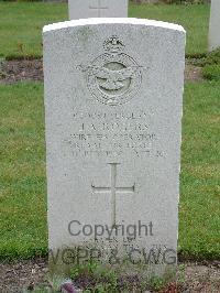 Reichswald Forest War Cemetery - Rogers, John Aidan