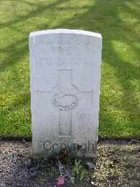 Reichswald Forest War Cemetery - Ross, William Desmond