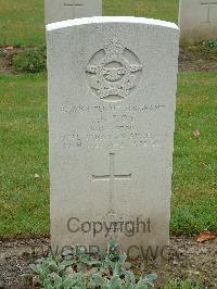 Reichswald Forest War Cemetery - Roy, Charles Napoleon