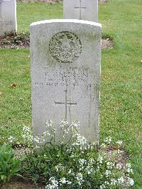 Reichswald Forest War Cemetery - Sanderson, Brian