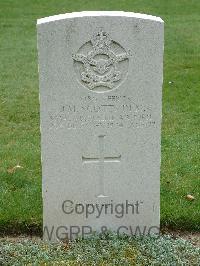 Reichswald Forest War Cemetery - Scott, John Maxwell