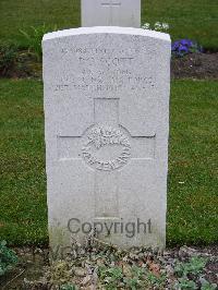 Reichswald Forest War Cemetery - Scott, Russell James