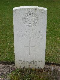 Reichswald Forest War Cemetery - Skelton-Smith, Hamish