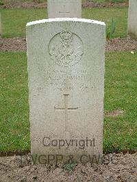 Reichswald Forest War Cemetery - Smith, Albert John Michael