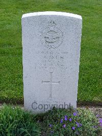 Reichswald Forest War Cemetery - Smith, Francis Andrew