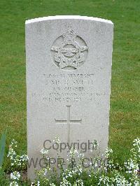 Reichswald Forest War Cemetery - Smith, James McGregor