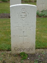 Reichswald Forest War Cemetery - Smith, Phillip Combles