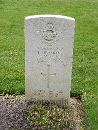 Reichswald Forest War Cemetery - Smith, Thomas John Roy