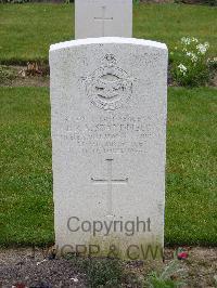 Reichswald Forest War Cemetery - Standfield, Eric Phillip Arthur