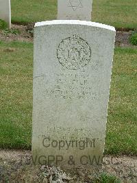 Reichswald Forest War Cemetery - Steele, Daniel