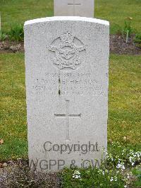 Reichswald Forest War Cemetery - Stephenson, Leonard William