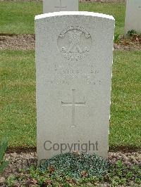 Reichswald Forest War Cemetery - Strachan, Daniel Ross