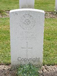 Reichswald Forest War Cemetery - Suter, John Humphrey