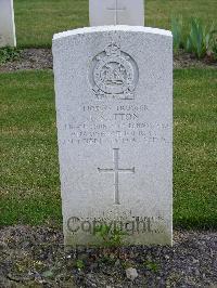 Reichswald Forest War Cemetery - Sutton, Leslie